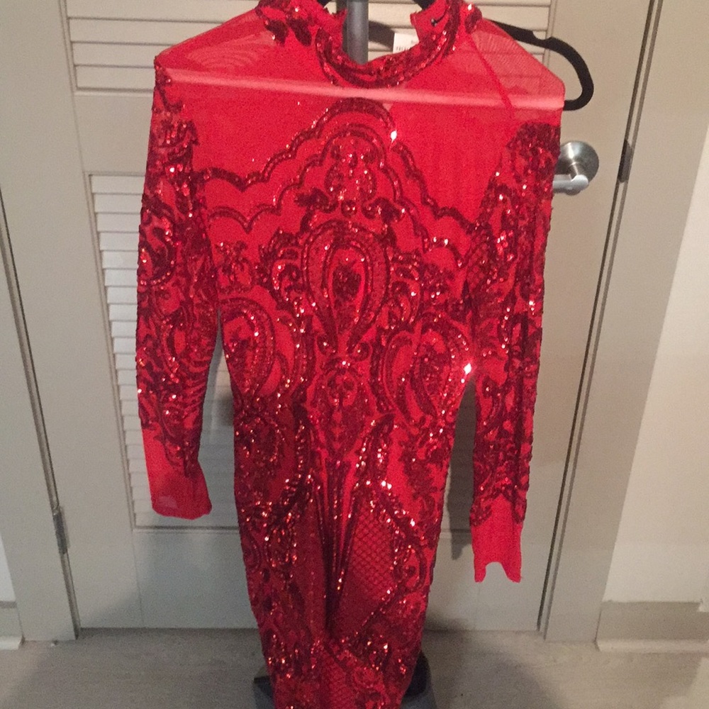Long sleeve red midi sequin